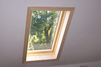 Fensterleibung aus Kieferholz Fensterleibung aus Kieferholz